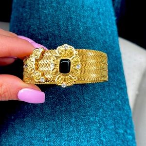 Adjustable Gold Tone Bracelet